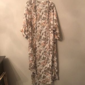 Floral top, open